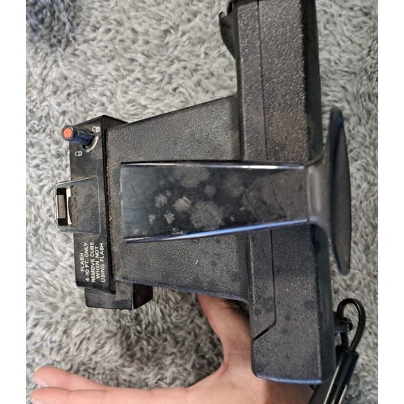 Lot VTG Polaroid Square Shooter 2 Land Camera Photography Decorations Untested - Picture 8 of 12